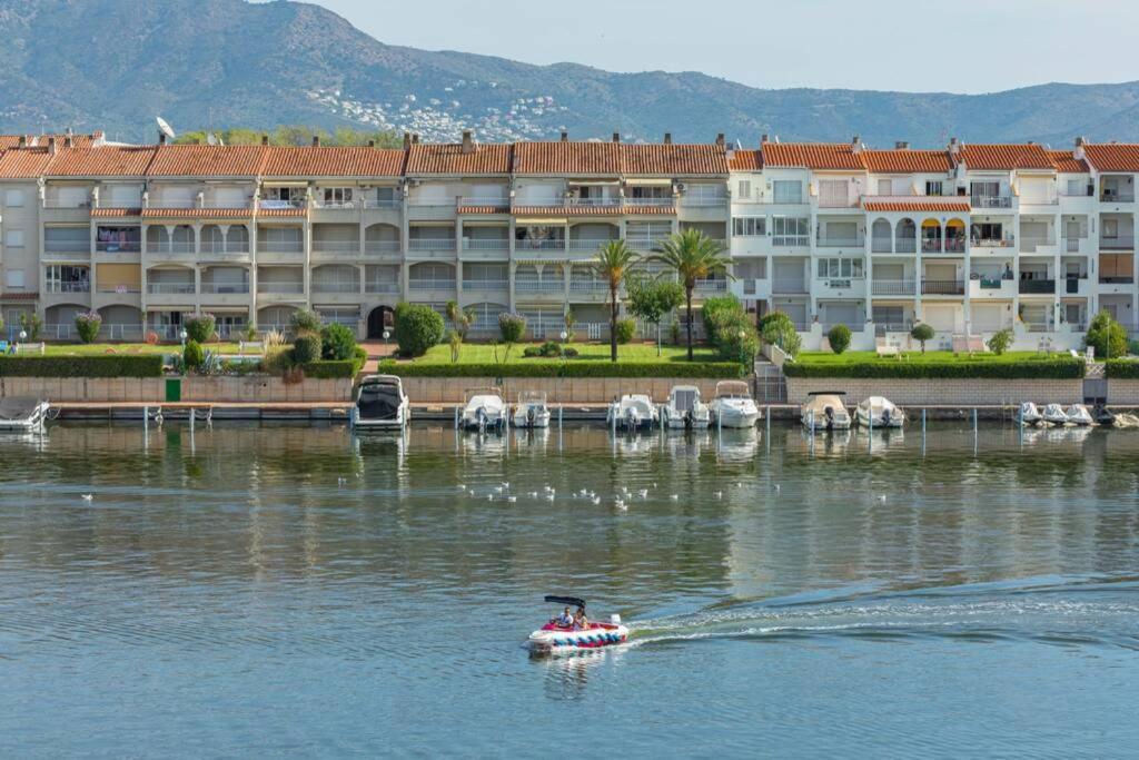 Apartmán Flateli Empuriabrava Exteriér fotografie