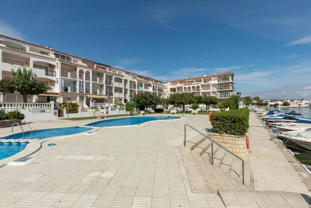 Apartmán Flateli Empuriabrava Exteriér fotografie
