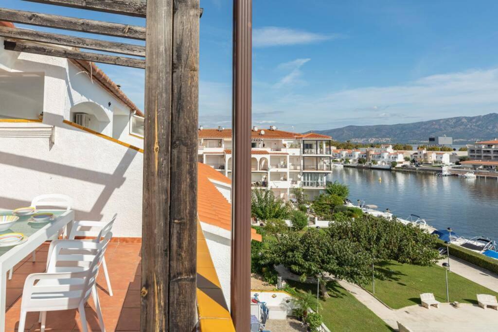 Apartmán Flateli Empuriabrava Exteriér fotografie