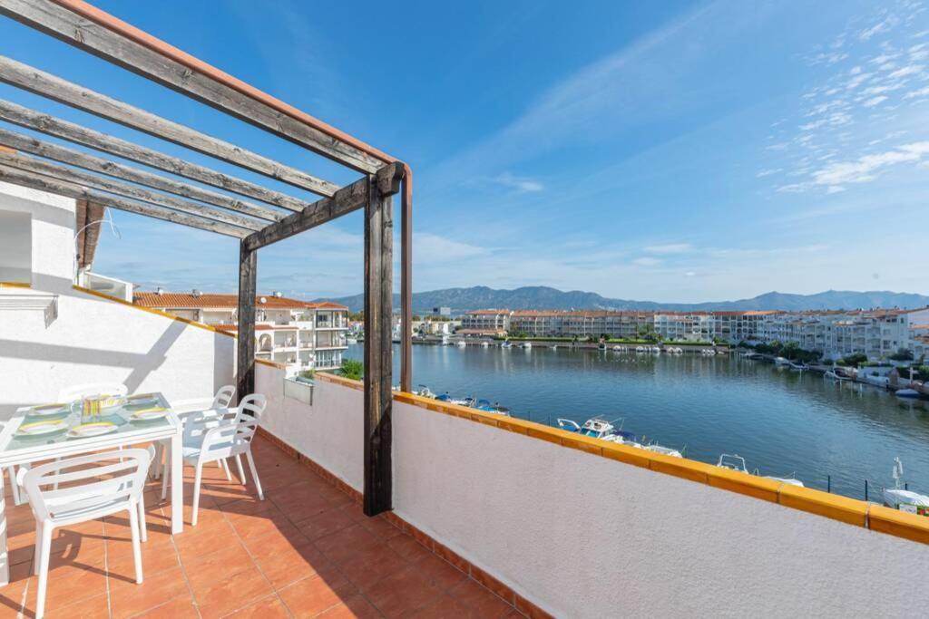 Apartmán Flateli Empuriabrava Exteriér fotografie