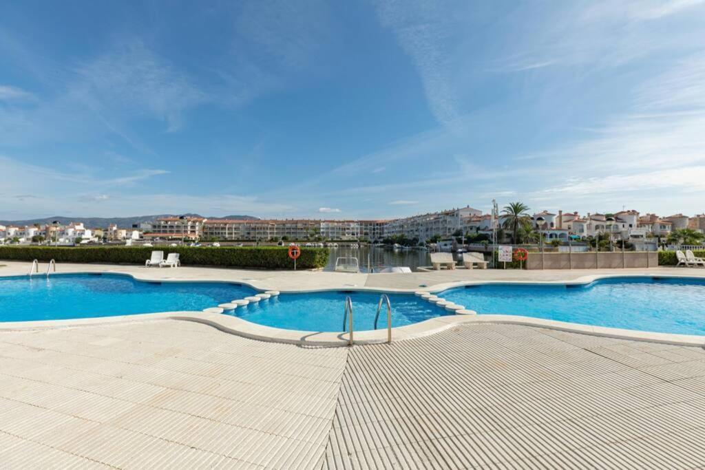 Apartmán Flateli Empuriabrava Exteriér fotografie